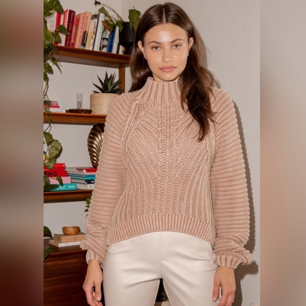 Free People Sweetheart Tan Chunky Knit Mock
Neck Oversized Sweater, Size XL 1574